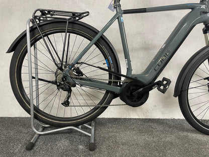 Cube Touring Hybrid One