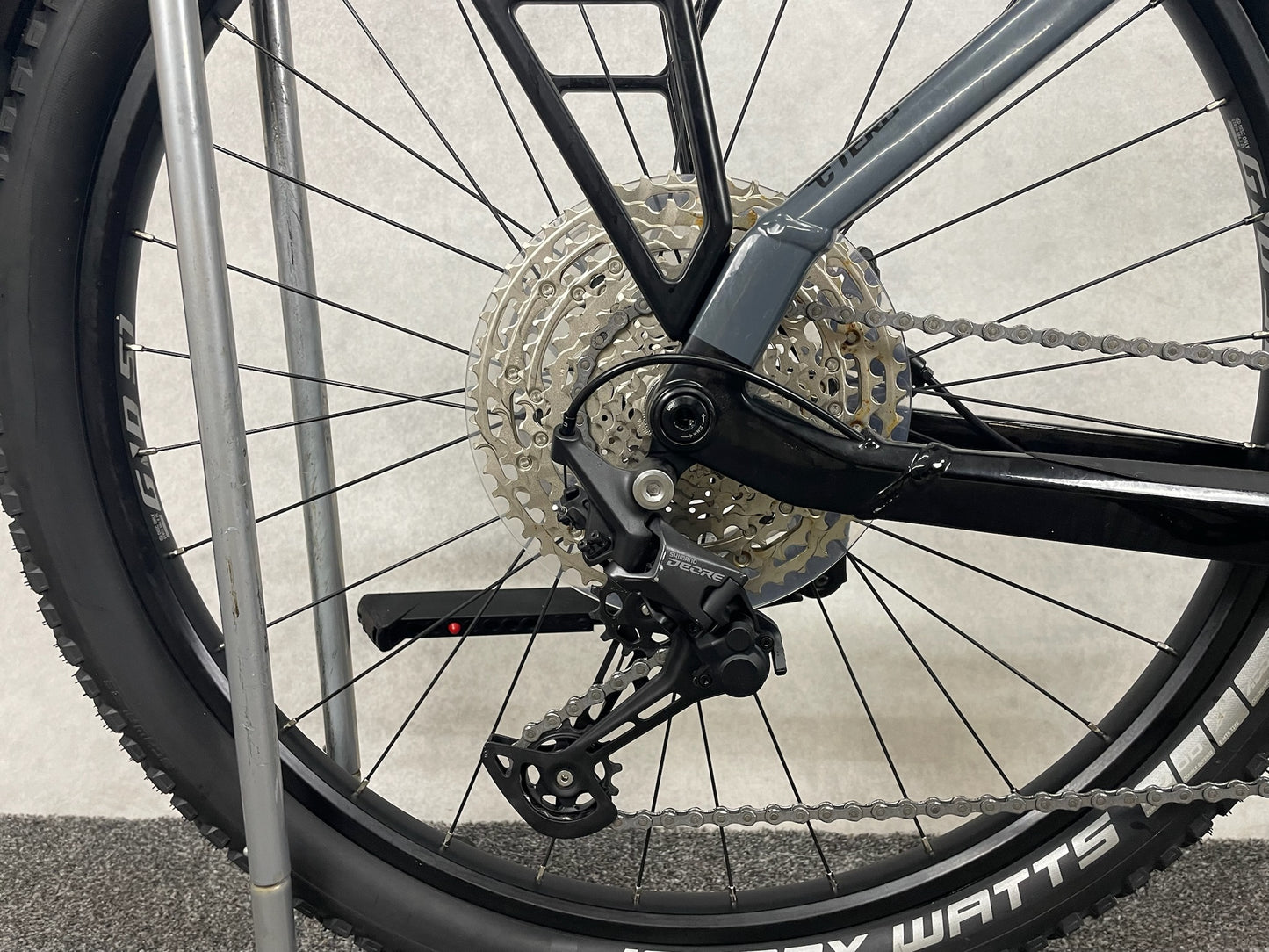 Ghost E-Teru b Advanced