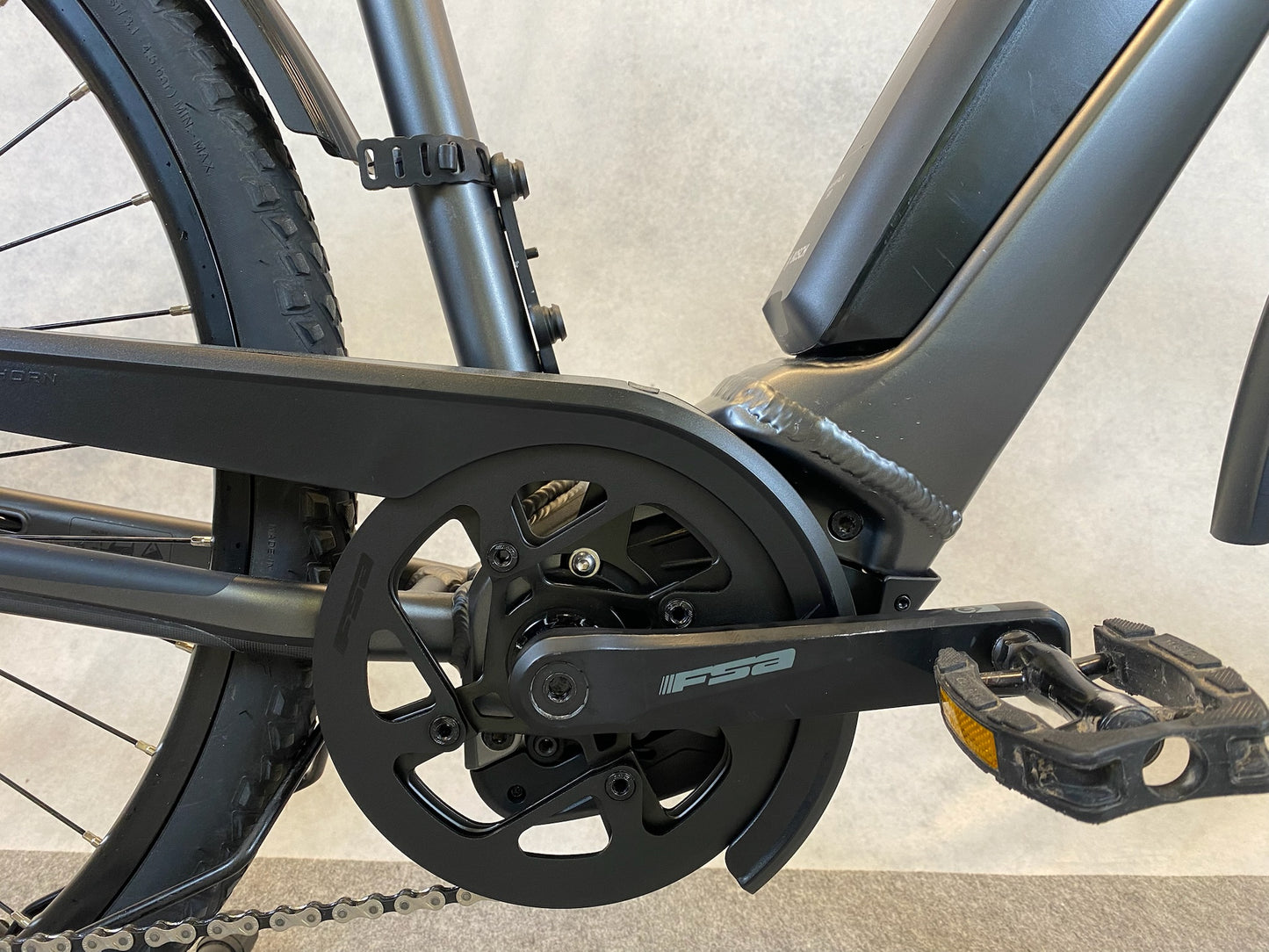 Pegasus Solero E9 Sport Cross Street