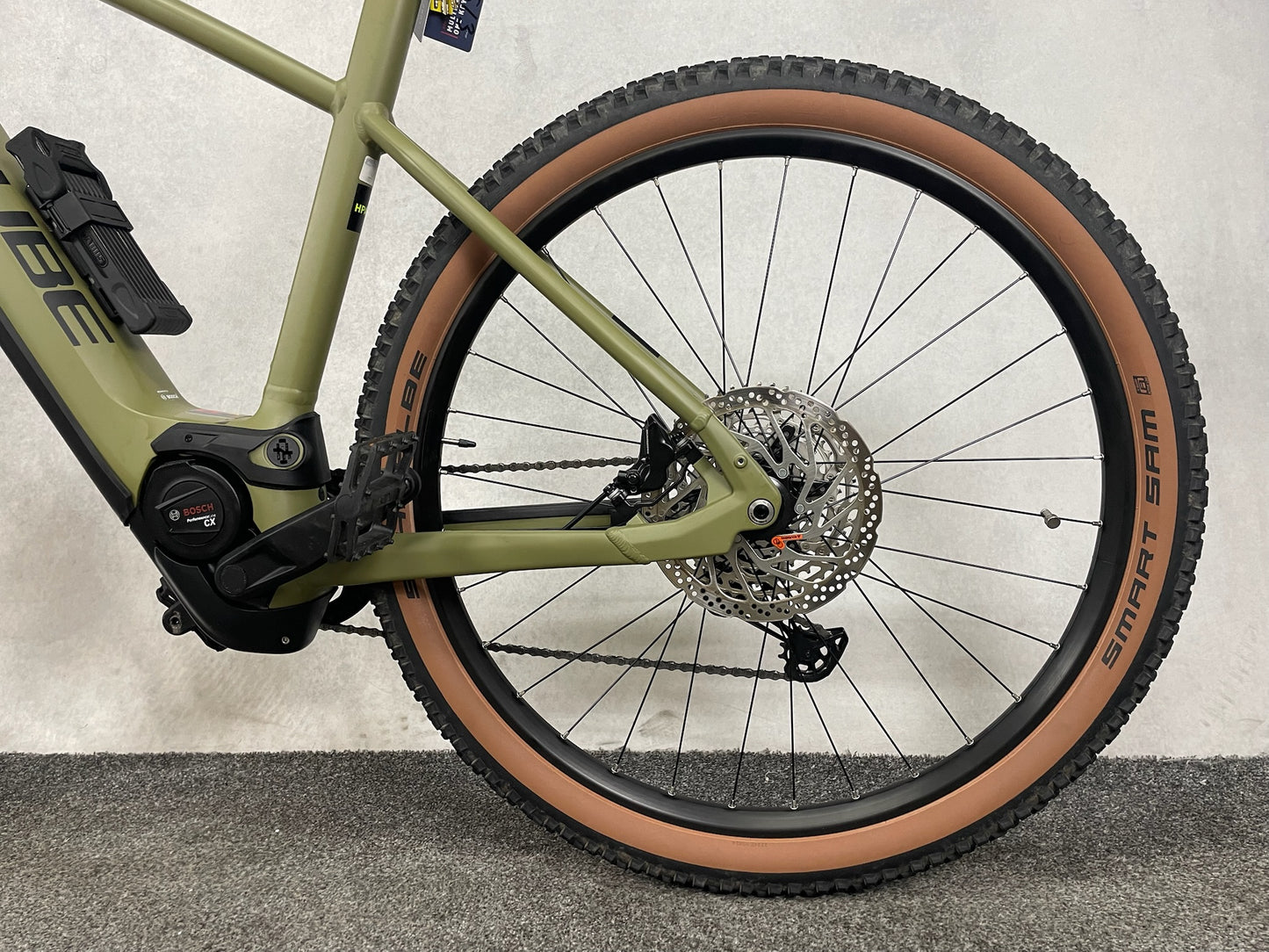 Cube Reaction Hybrid Race 750