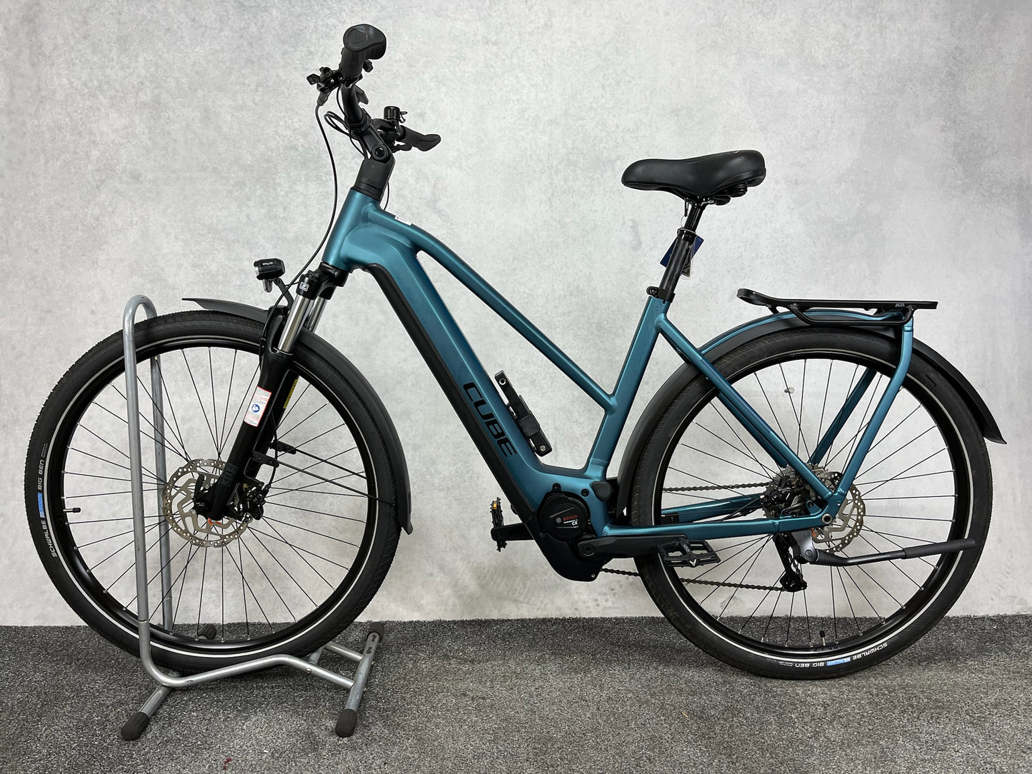 Cube Kathmandu Hybrid ONE 750