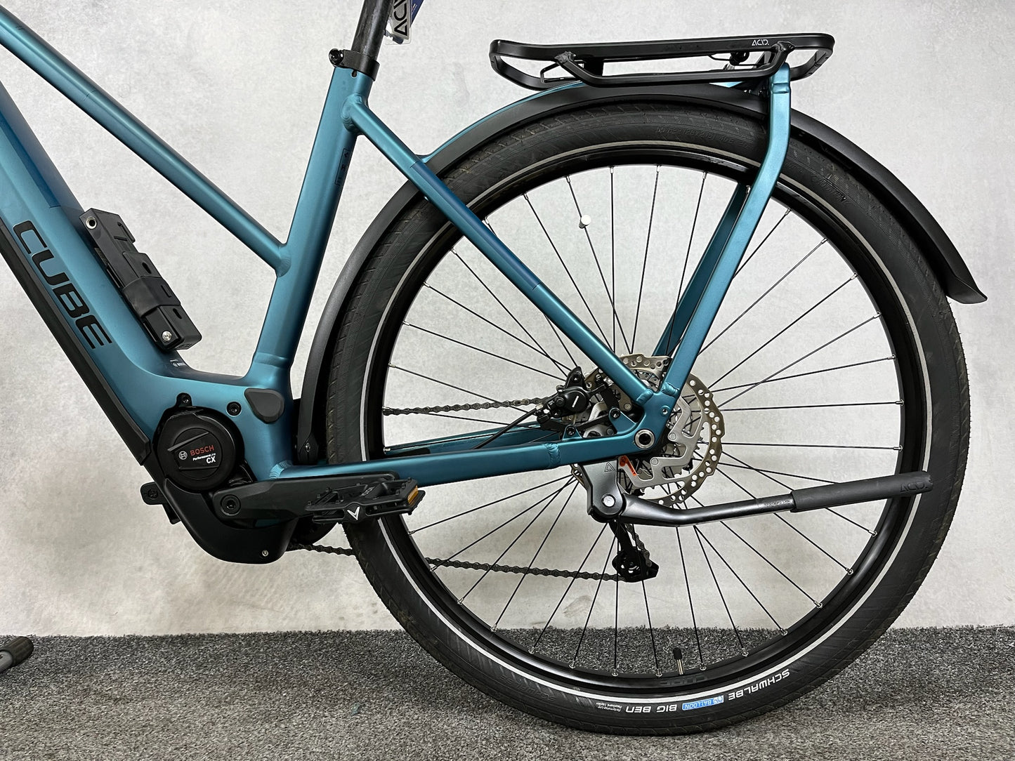 Cube Kathmandu Hybrid ONE 750