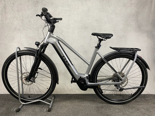 Cube Kathmandu Hybrid SLX 750