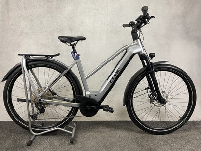 Cube Kathmandu Hybrid SLX 750
