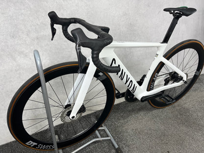 Canyon Aeroad CF SLX 8 Di2