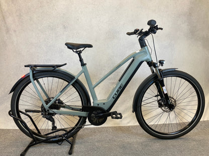 Cube Kathmandu Hybrid ONE 750
