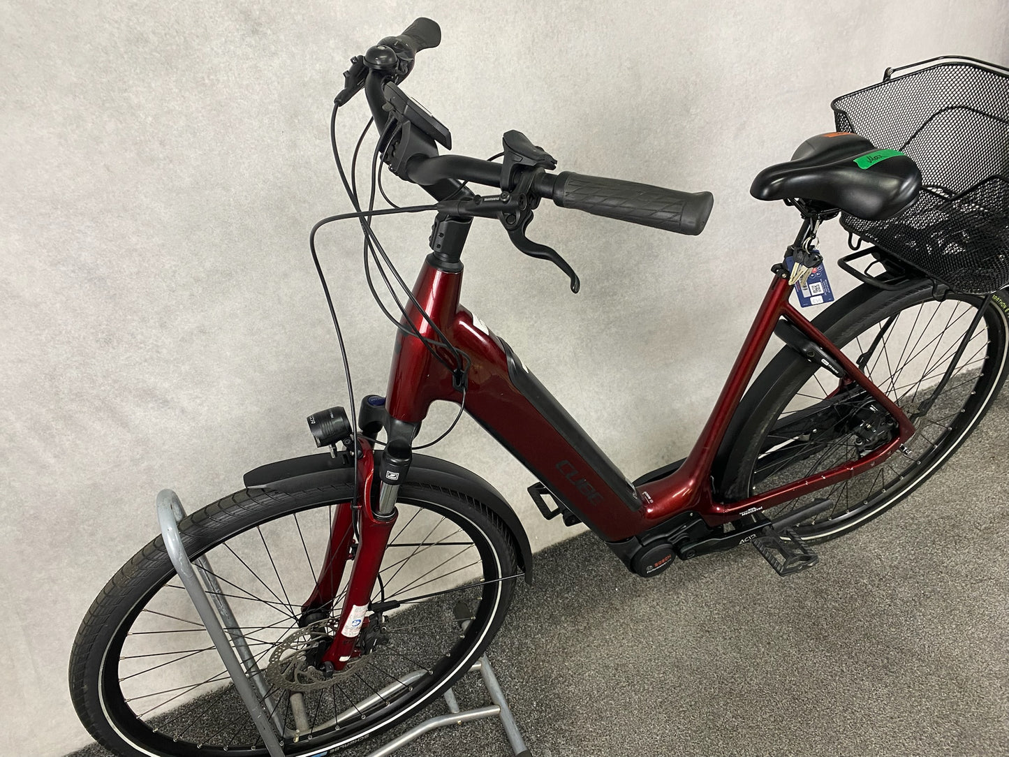 Cube Supreme Hybrid Pro 500