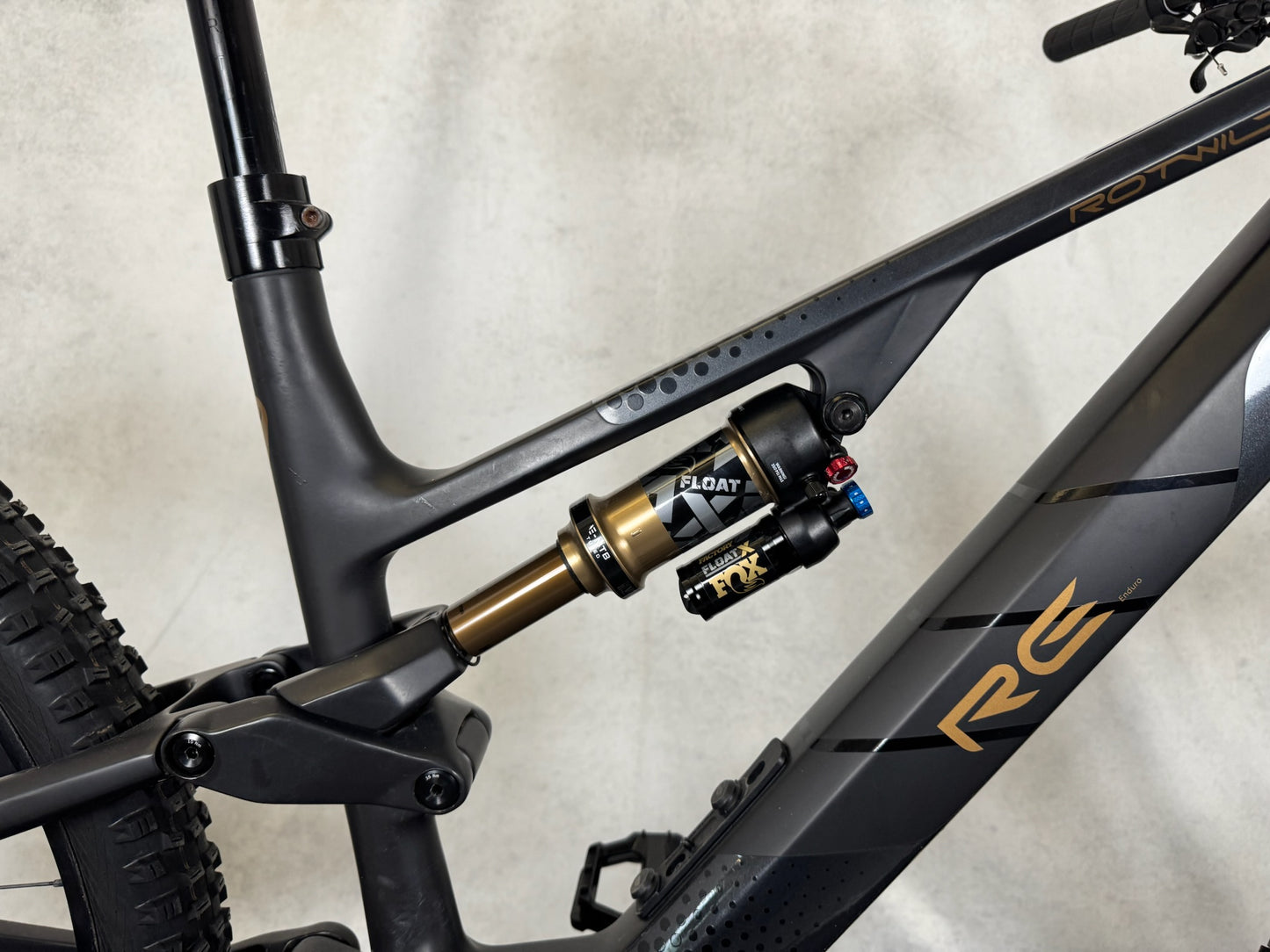 Rotwild R.E375 Pro