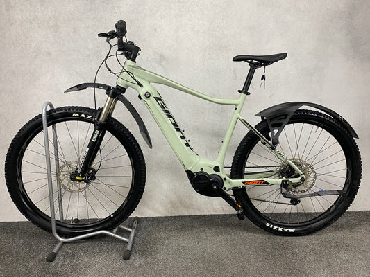 Giant Fathom E+2
