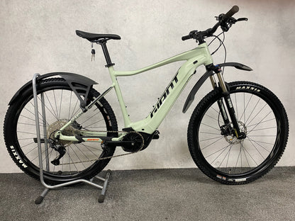 Giant Fathom E+2