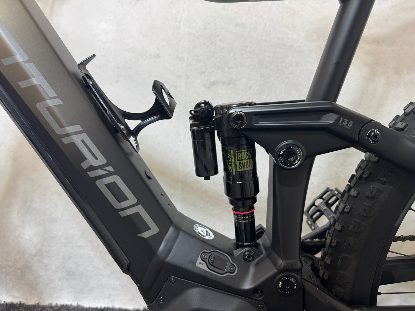 Centurion No Pogo F3000i