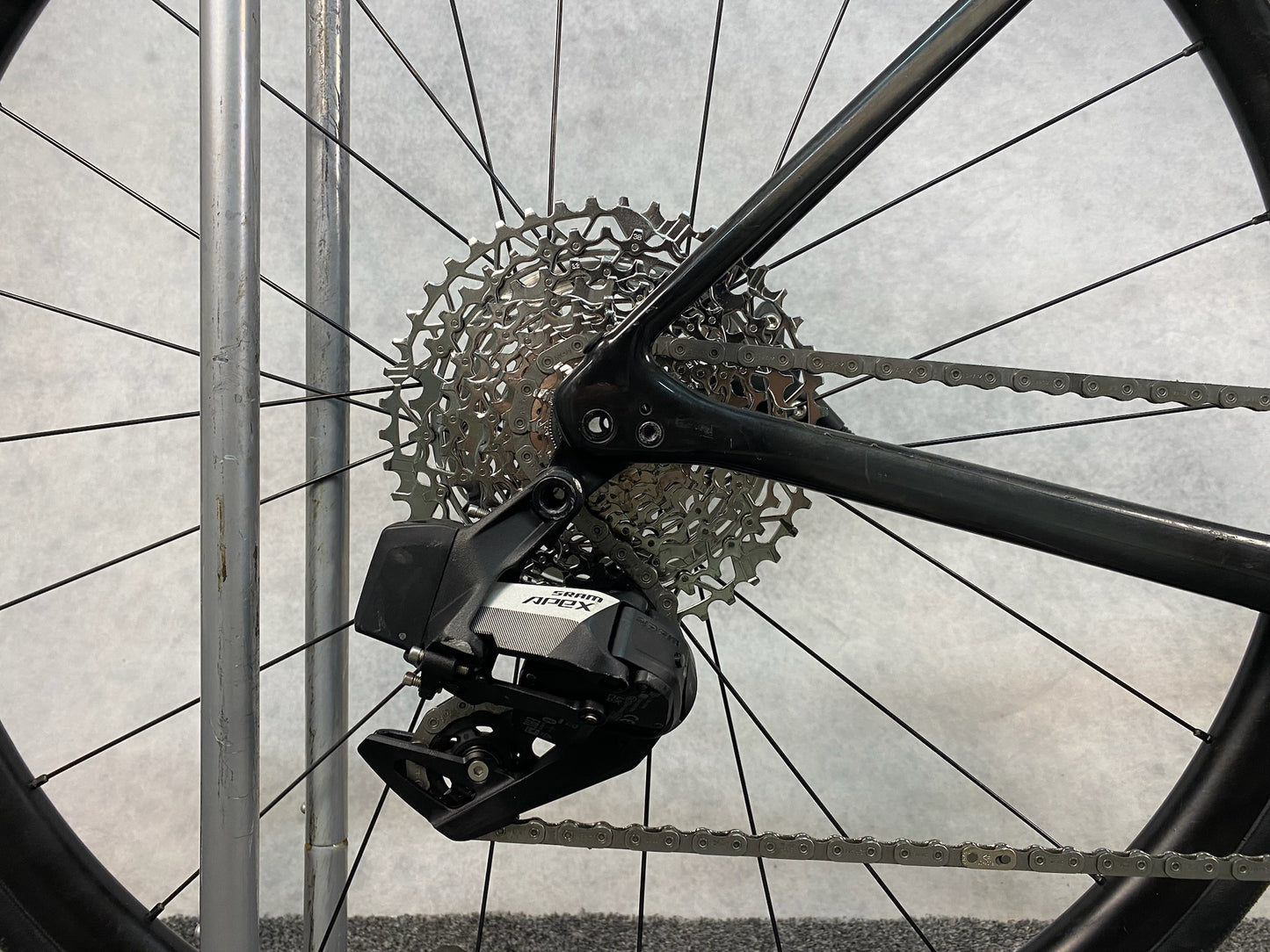 Specialized Roubaix SL 8 Sport Apex Rennrad