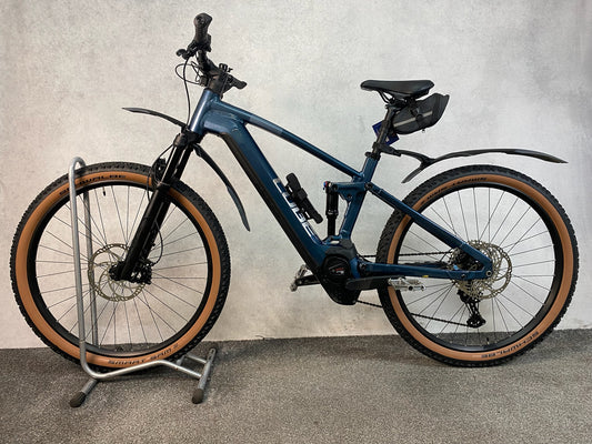 Cube Stereo 120 Hybrid Race