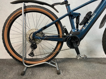 Cube Stereo 120 Hybrid Race