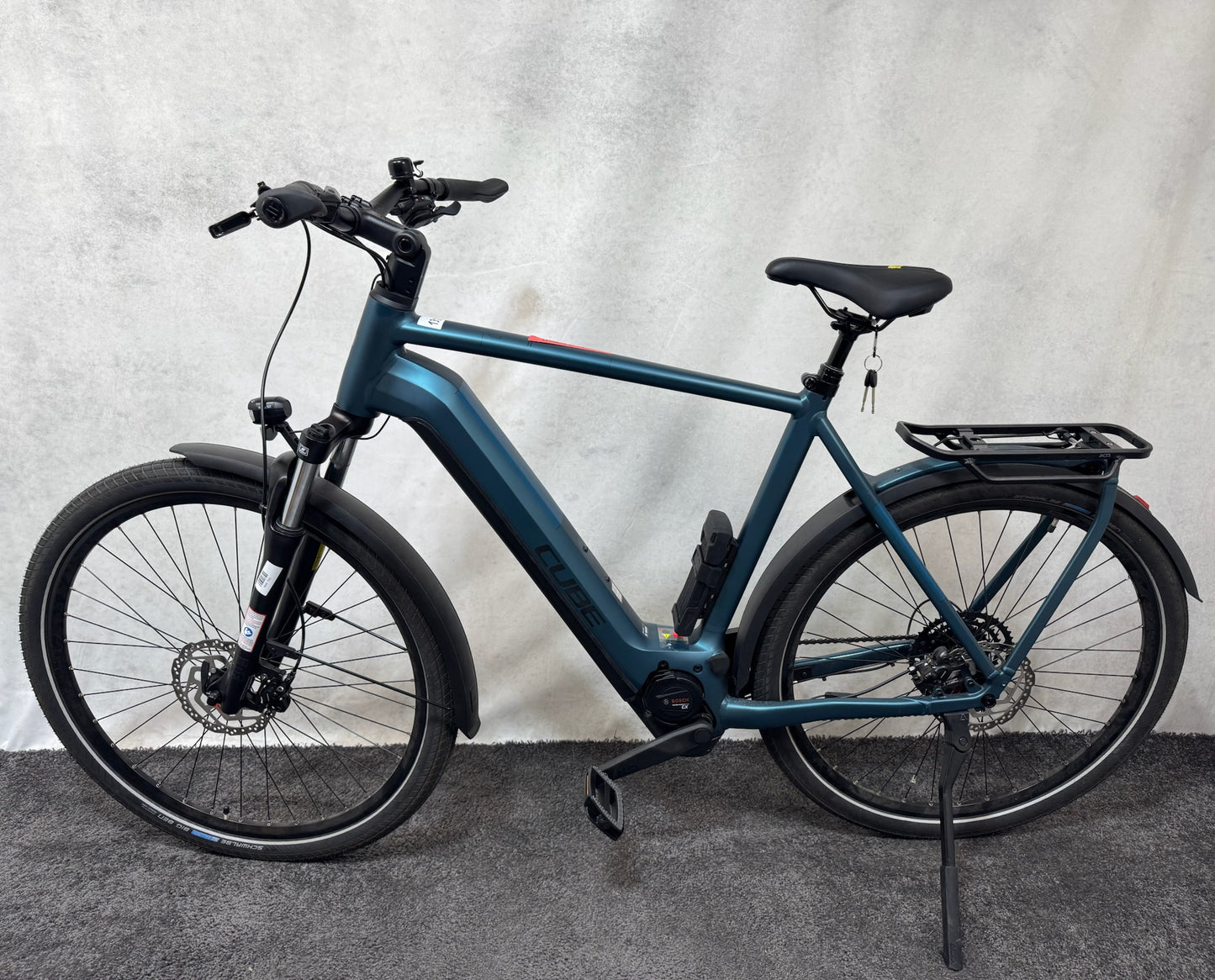 Cube Kathmandu Hybrid ONE 750