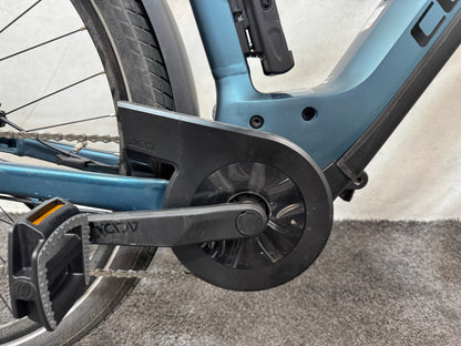 Cube Kathmandu Hybrid ONE 750