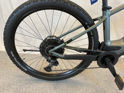 Cube Reaction Hybrid Pro