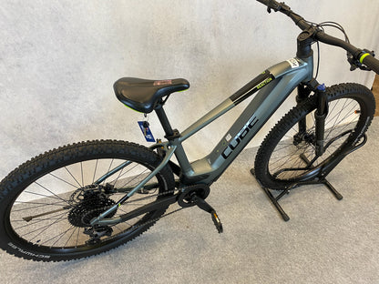 Cube Reaction Hybrid Pro