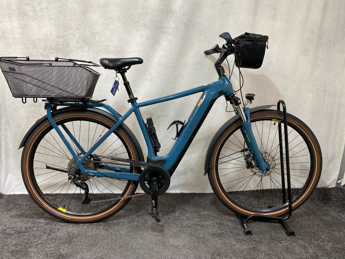 Cube Kathmandu Hybrid One 625