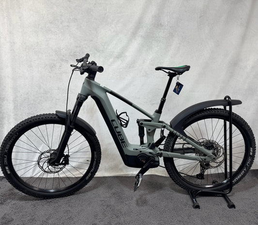 Cube	Stereo Hybrid 140 HPC Pro