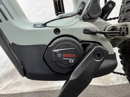 Cube	Stereo Hybrid 140 HPC Pro