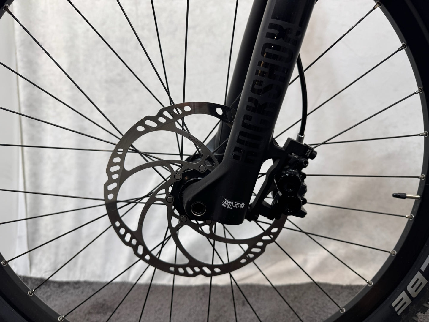 Cube	Stereo Hybrid 140 HPC Pro