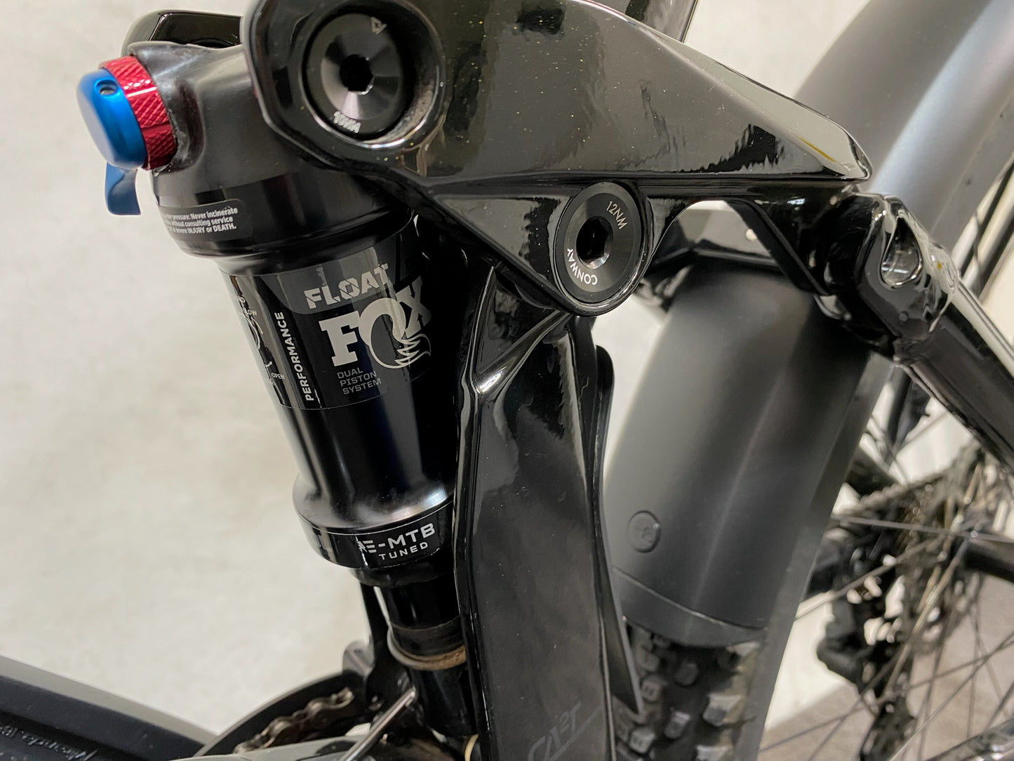 Conway XYRON  SUV 2.9