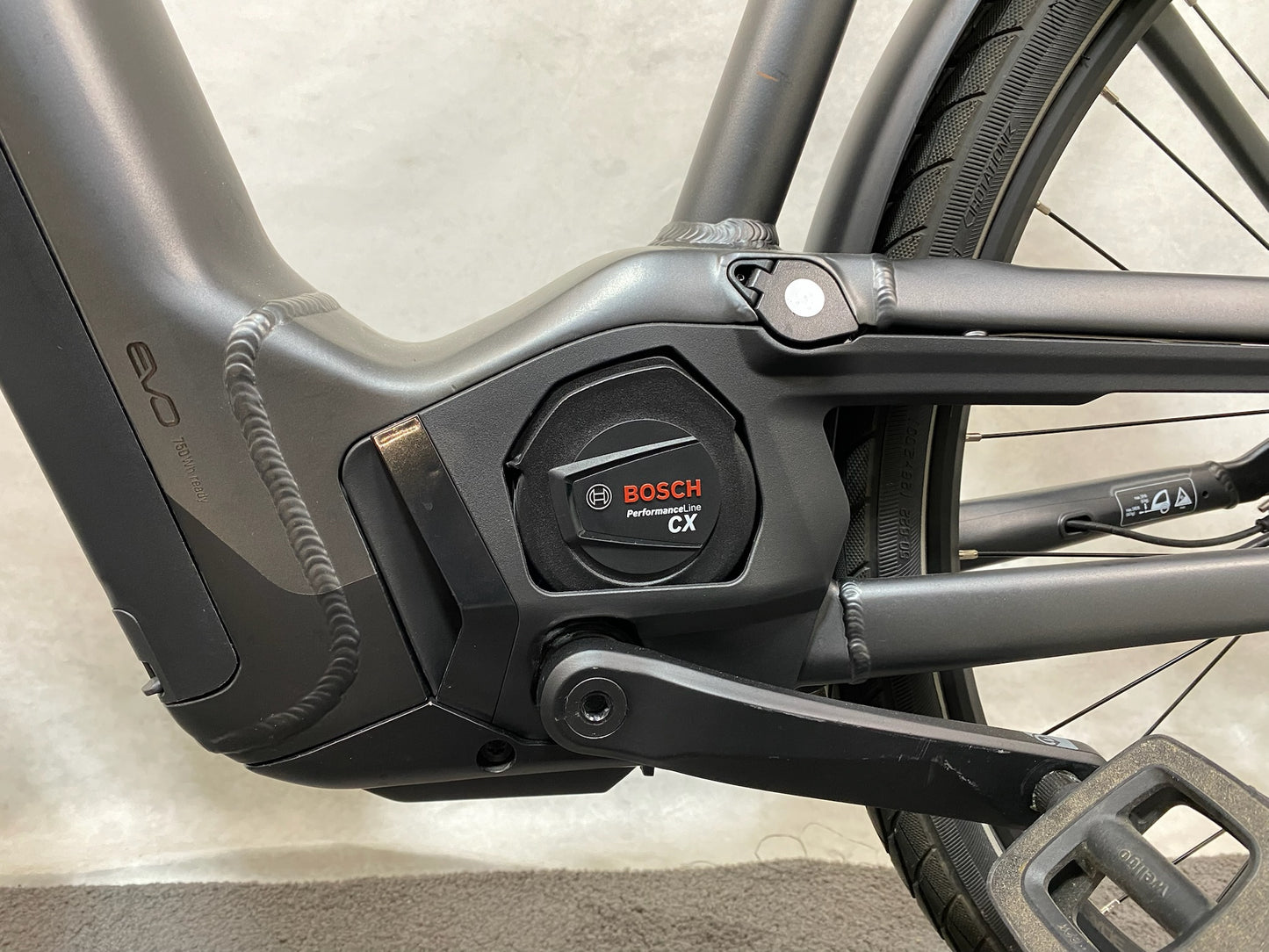 Pegasus Premio EVO 5F Lite 750 Wave black chrome matt