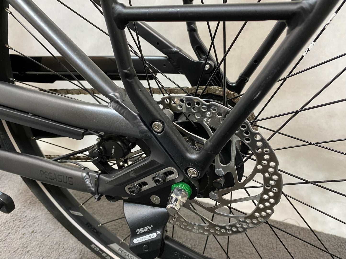 Pegasus Premio EVO 5F Lite 750 Wave black chrome matt