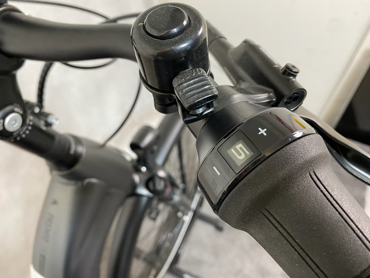 Pegasus Premio EVO 5F Lite 750 Wave black chrome matt