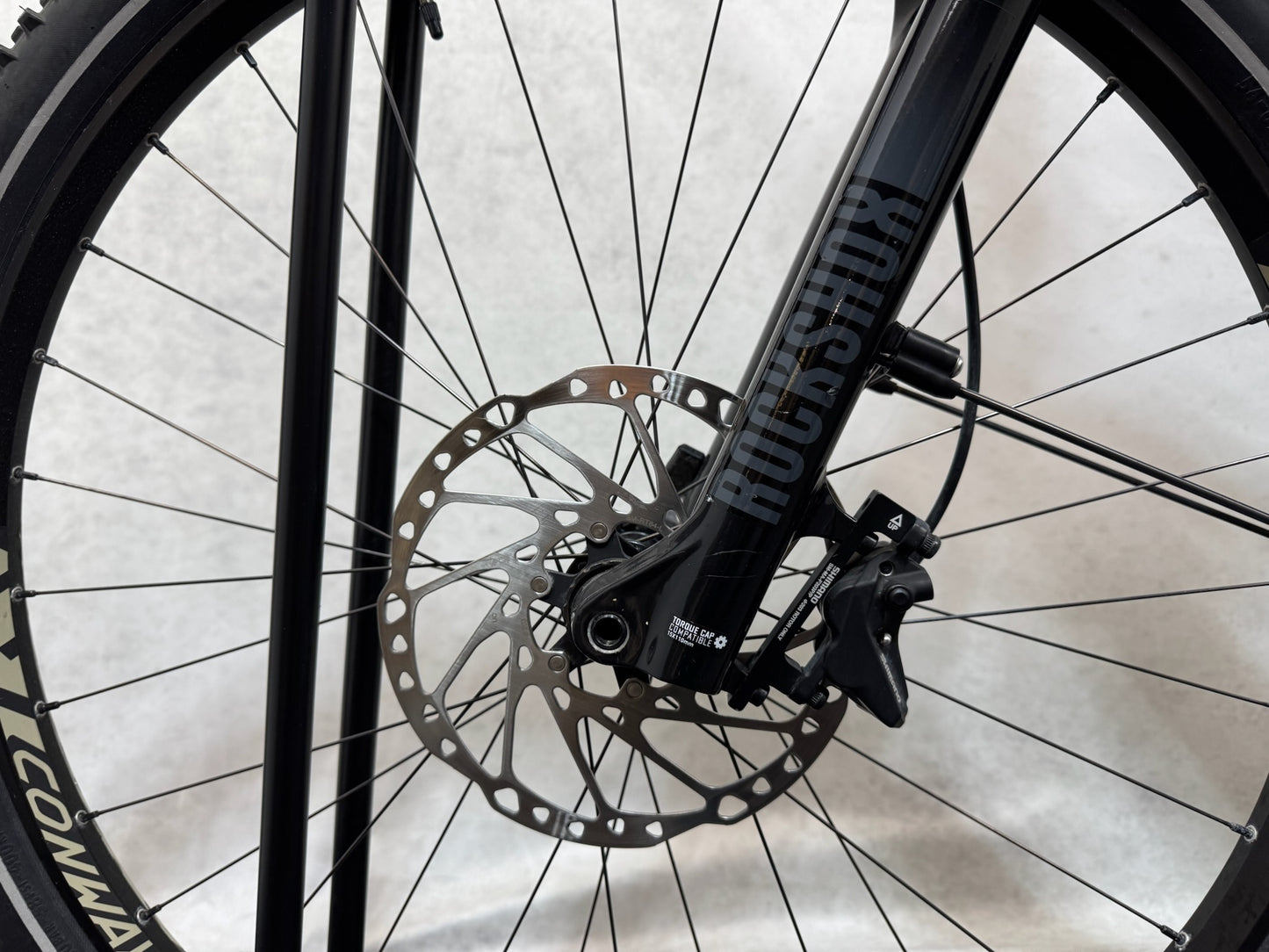 Conway Xyron Suv  2.9