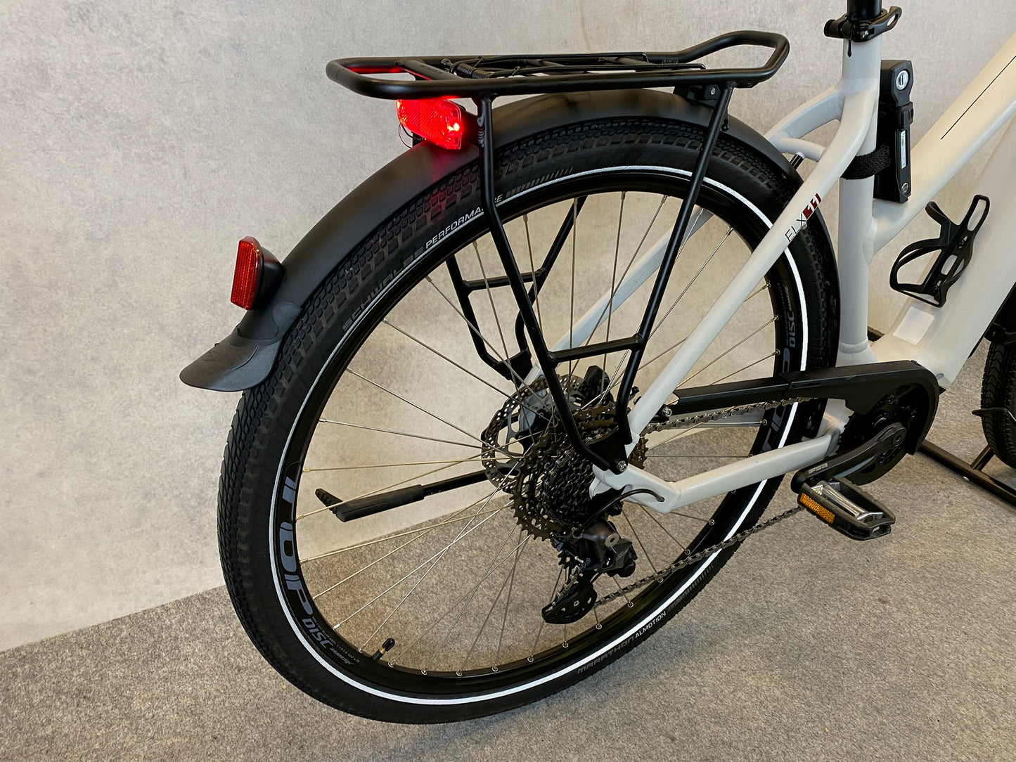 2R Manufaktur ELX 11 Trapez