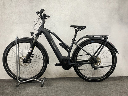 Cube Kathmandu Hybrid One 625