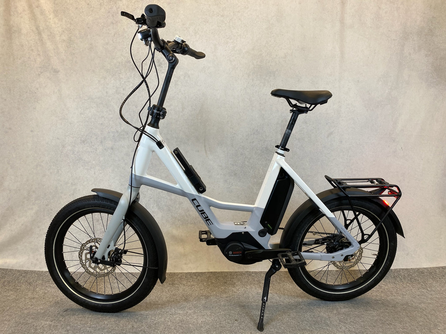 Cube Compact Hybrid 500