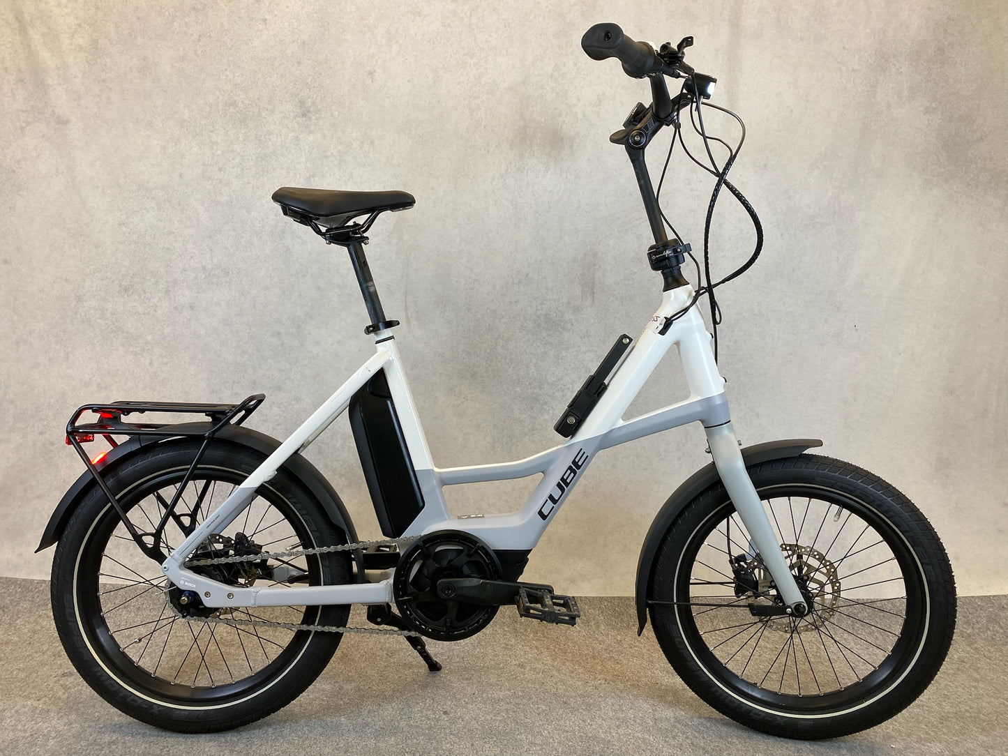 Cube Compact Hybrid 500