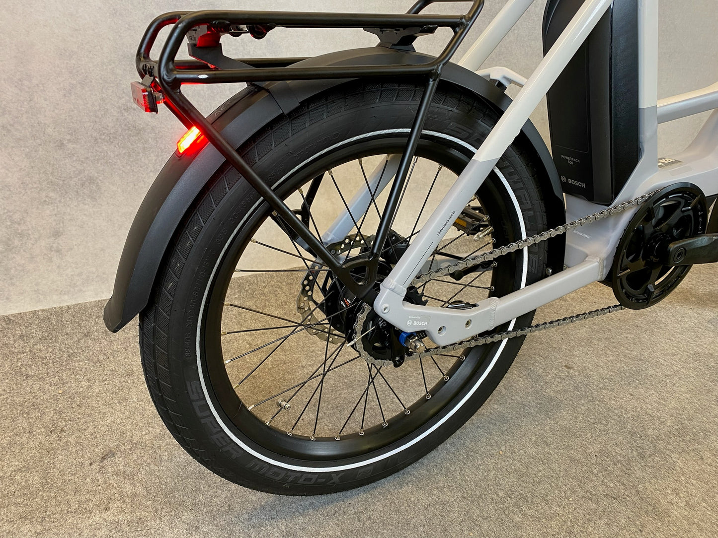 Cube Compact Hybrid 500