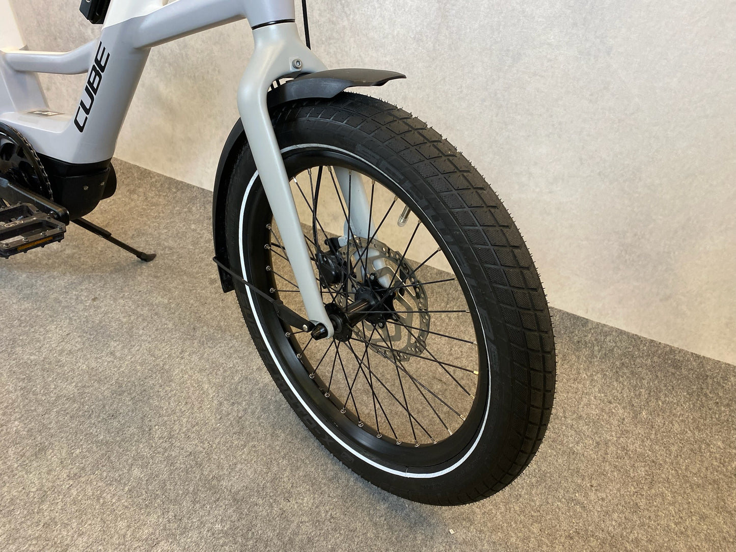 Cube Compact Hybrid 500