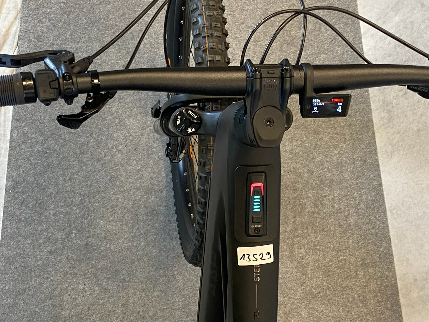 Cube Stereo Hybrid ONE 44 HPC Race 800