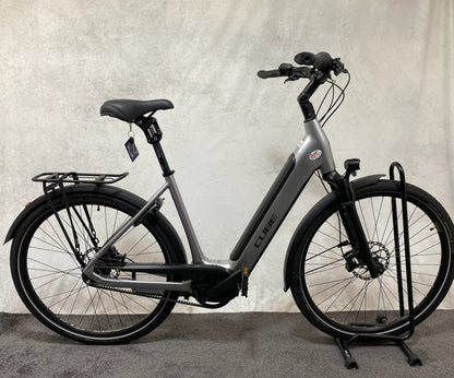 Cube Supreme Hybrid SLX 625