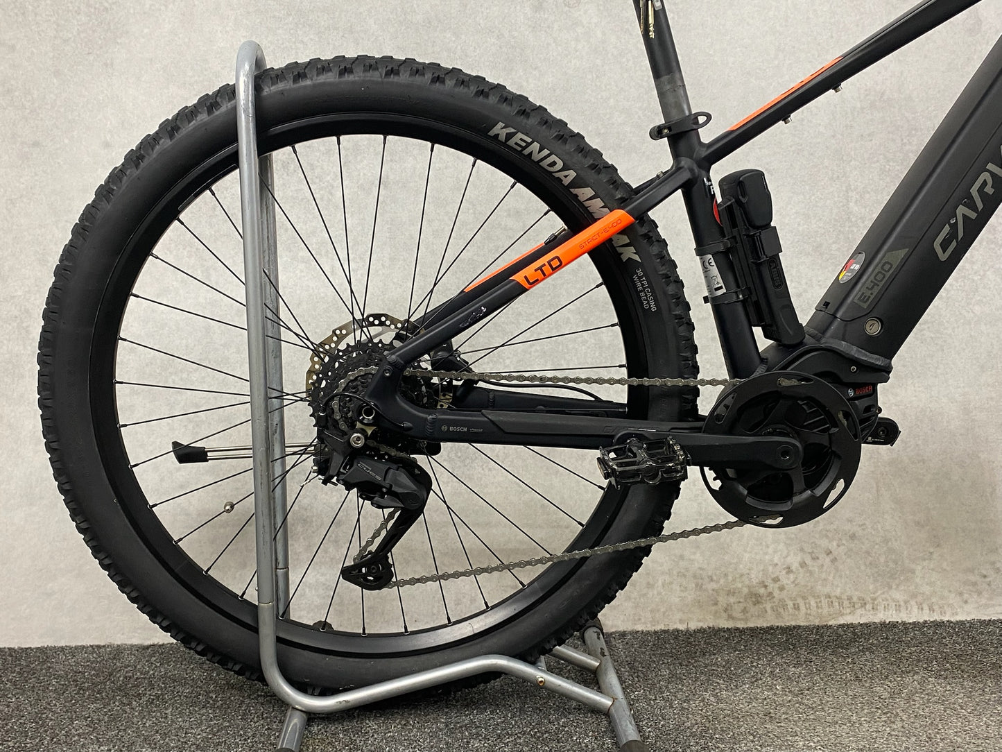 Carver Strict E.400 LTD