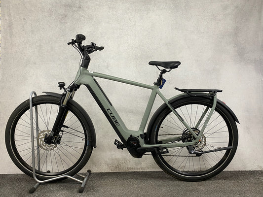 Cube Kathmandu Hybrid ONE 750