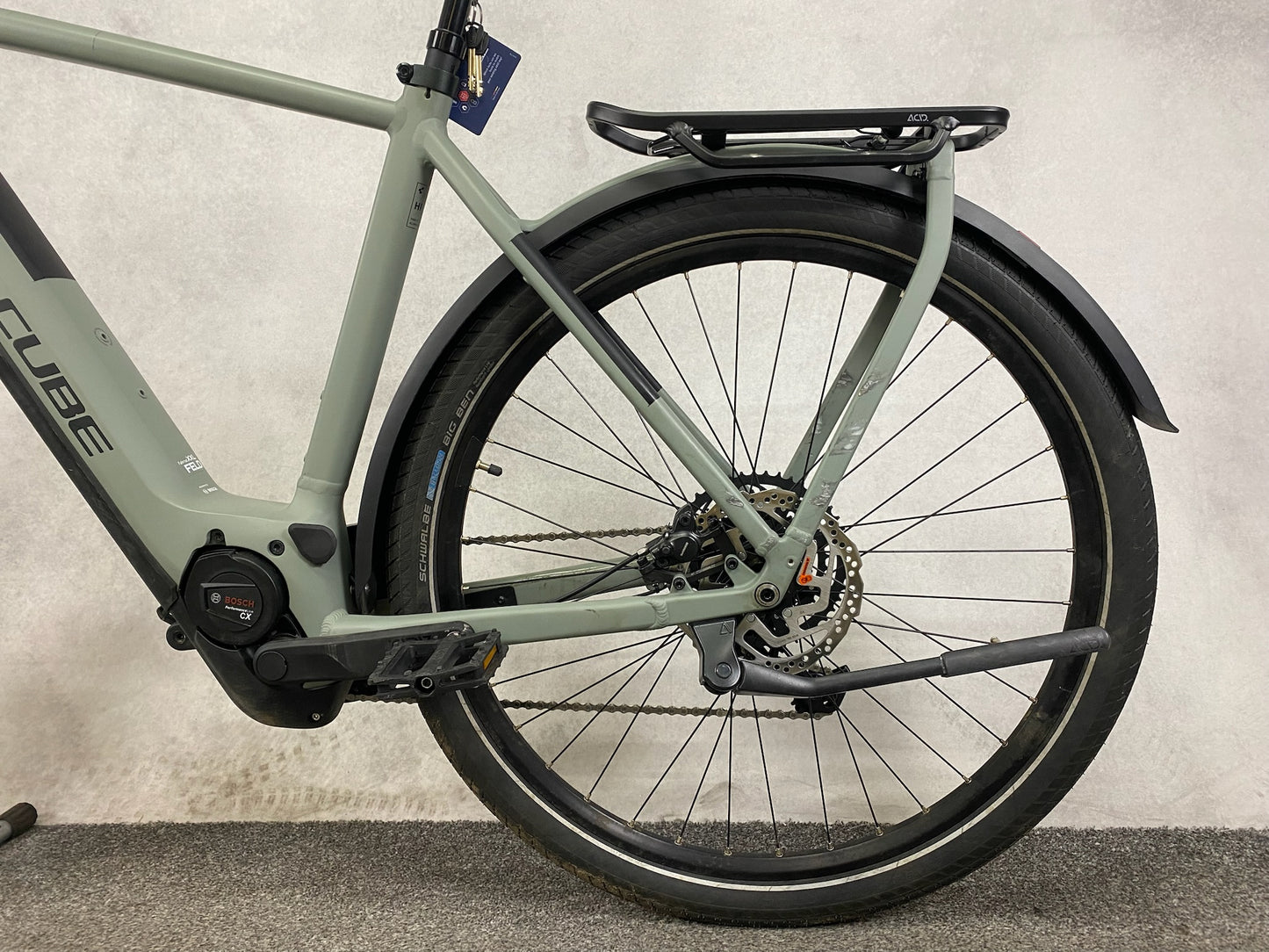 Cube Kathmandu Hybrid ONE 750