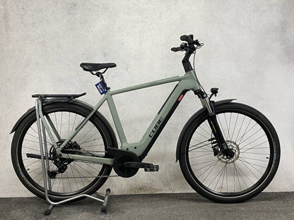 Cube Kathmandu Hybrid ONE 750