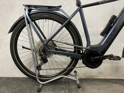 Cube Touring Hybrid Pro 625