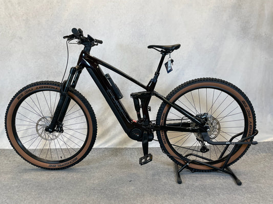 Cube Stereo Hybrid 140 Race 750 liquidred M