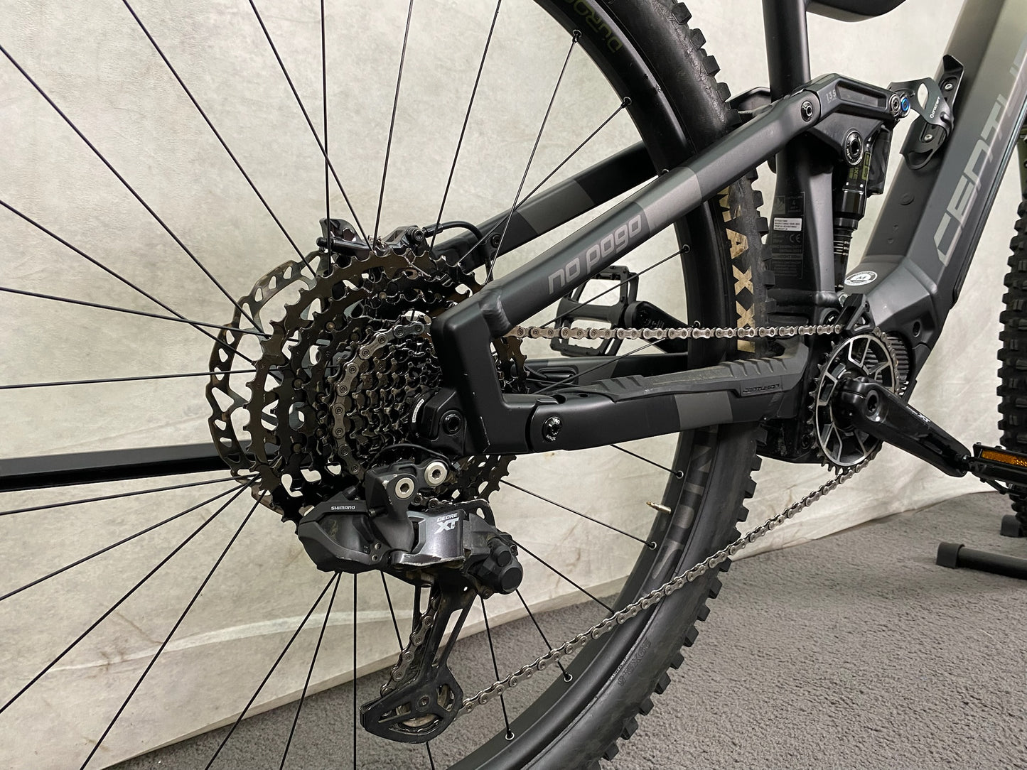 Centurion No Pogo F3000i