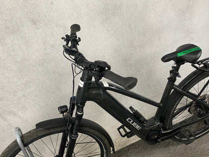 Cube Kathmandu Hybrid EXC 750