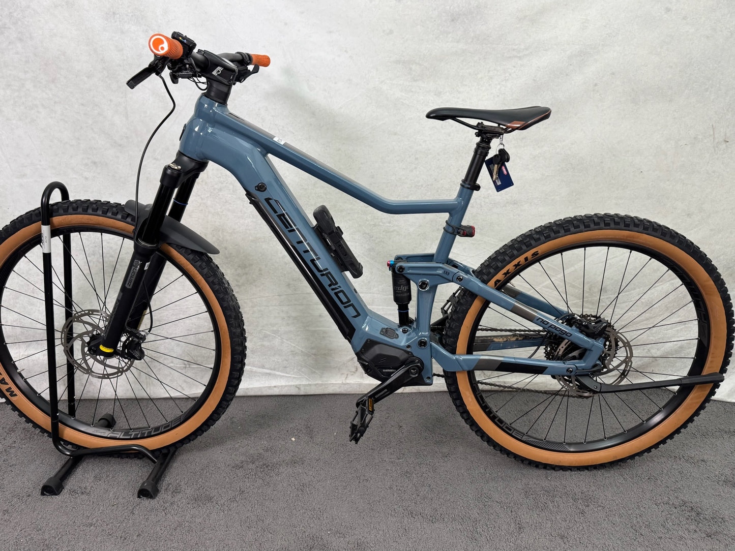 Centurion No Pogo F800i