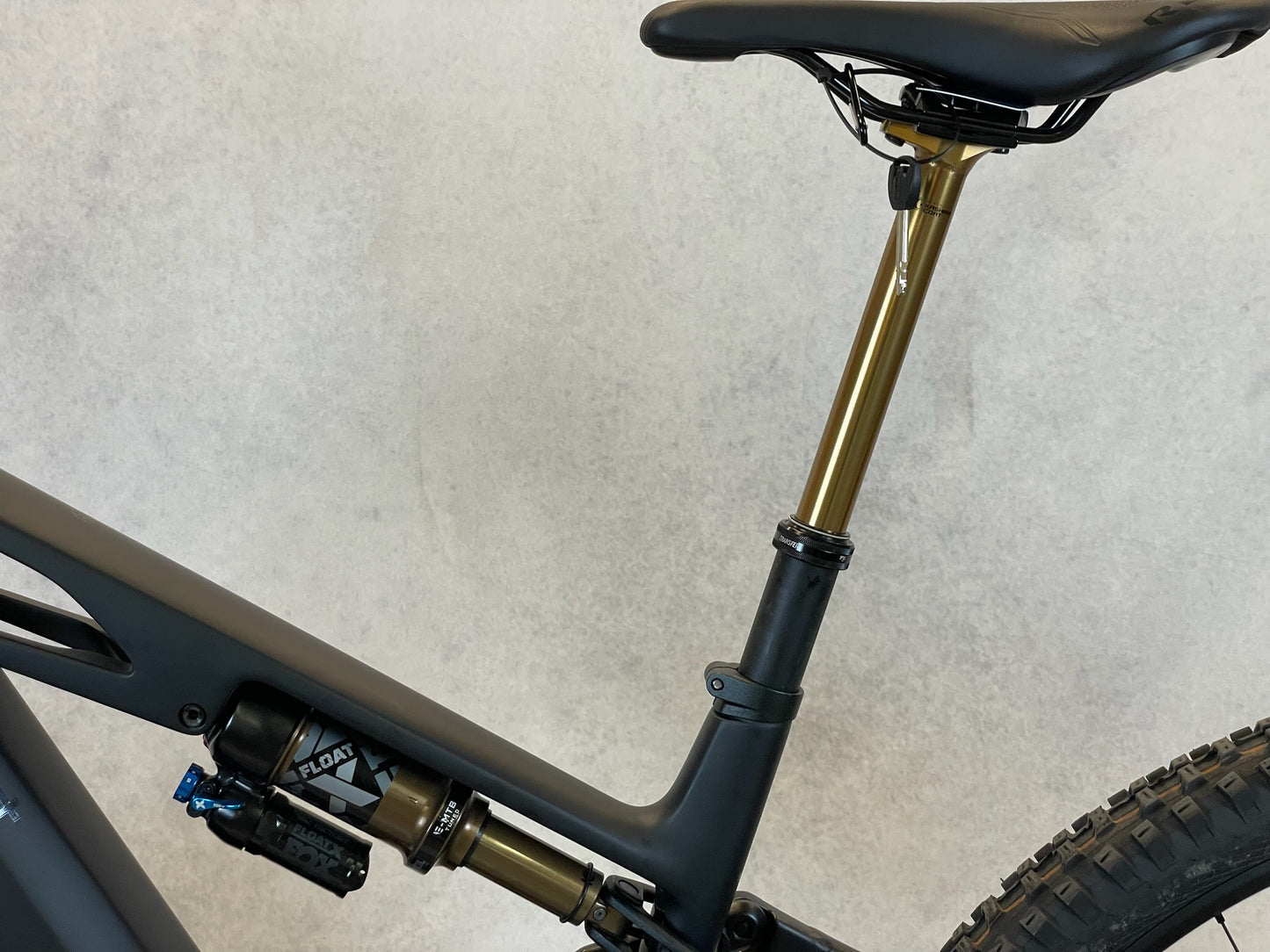 Cube Stereo Hybrid ONE44 HPC AT 800