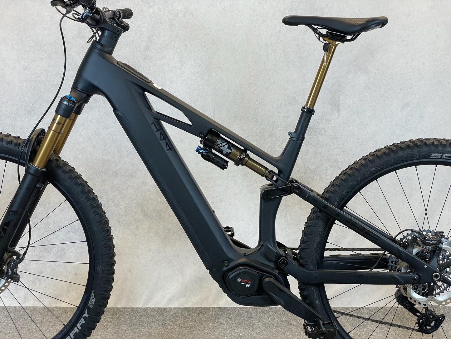 Cube Stereo Hybrid ONE44 HPC AT 800